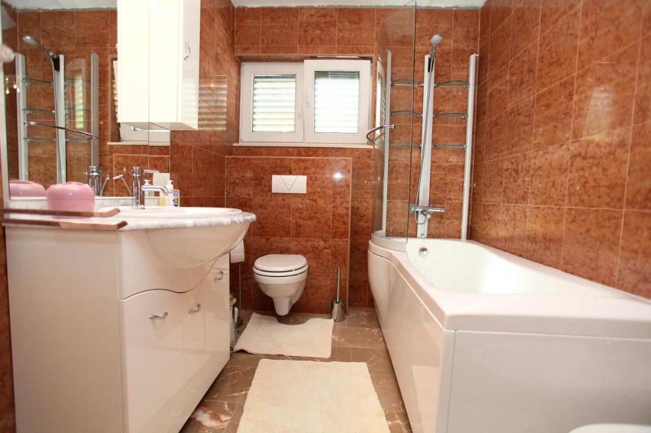 Apartment Udovicic โตรกีร์ ภายนอก รูปภาพ
